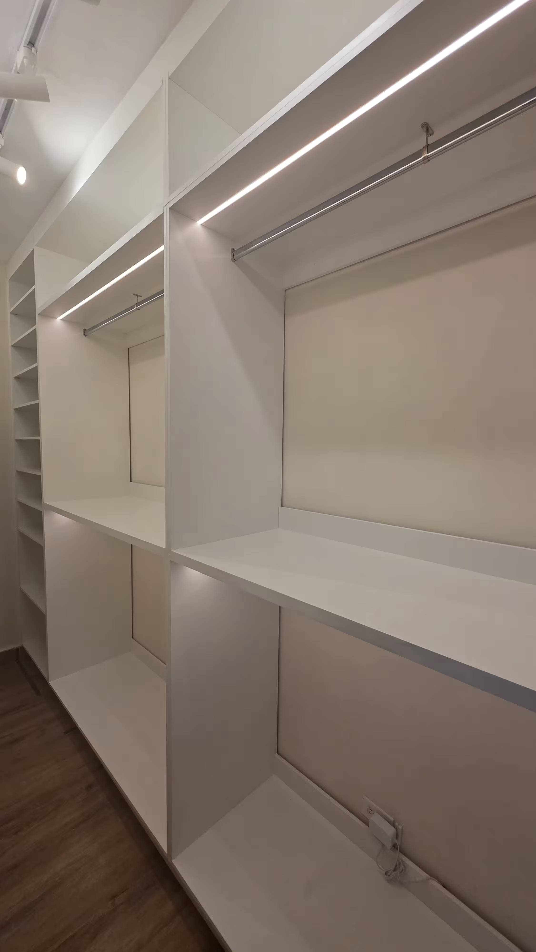 Walk-In Closet Blanco Lineal